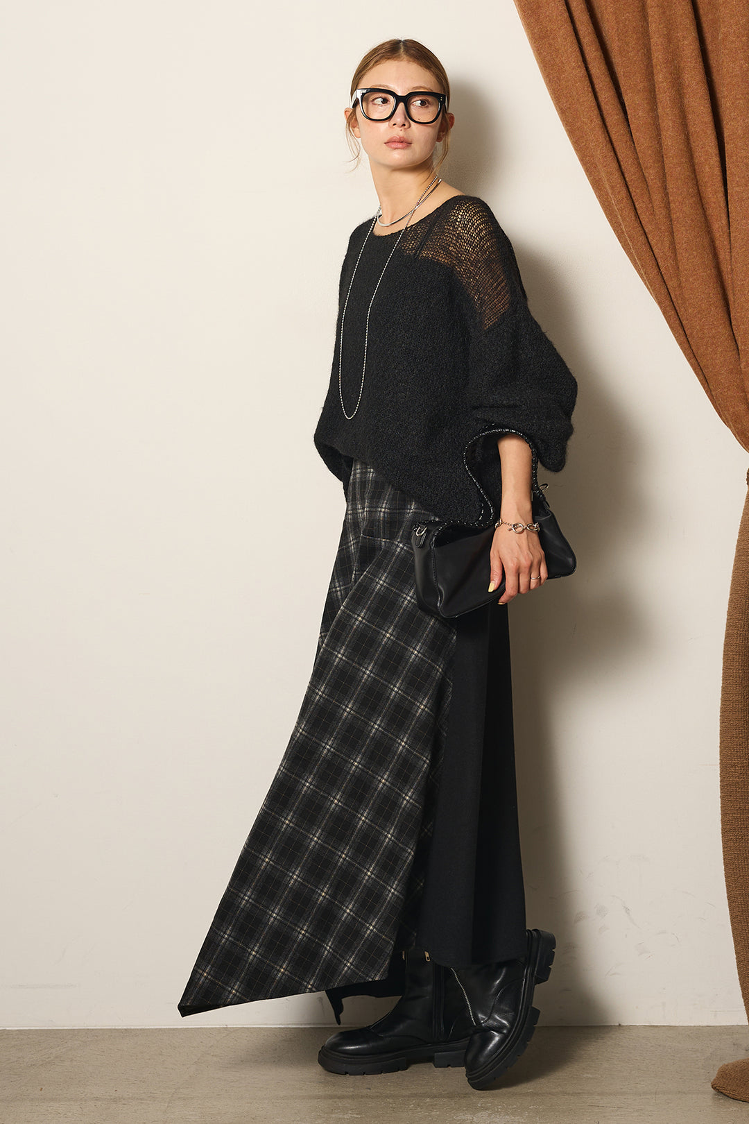 [SET]切り替え編みデザインニットトップス+フェイクレザーベルト付き切り替えタータンチェックスカート(2set)