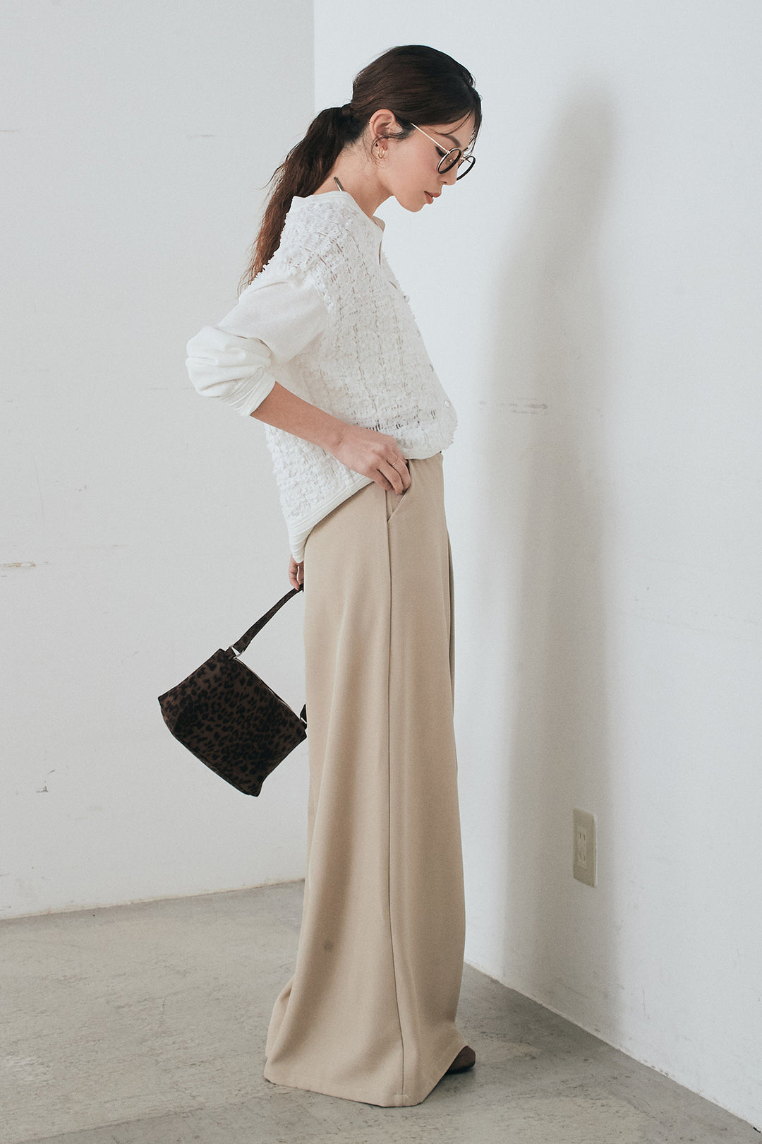 [SET]モコレースVネックカーディガン+太ベルト付きフロントタックパンツ(2set)