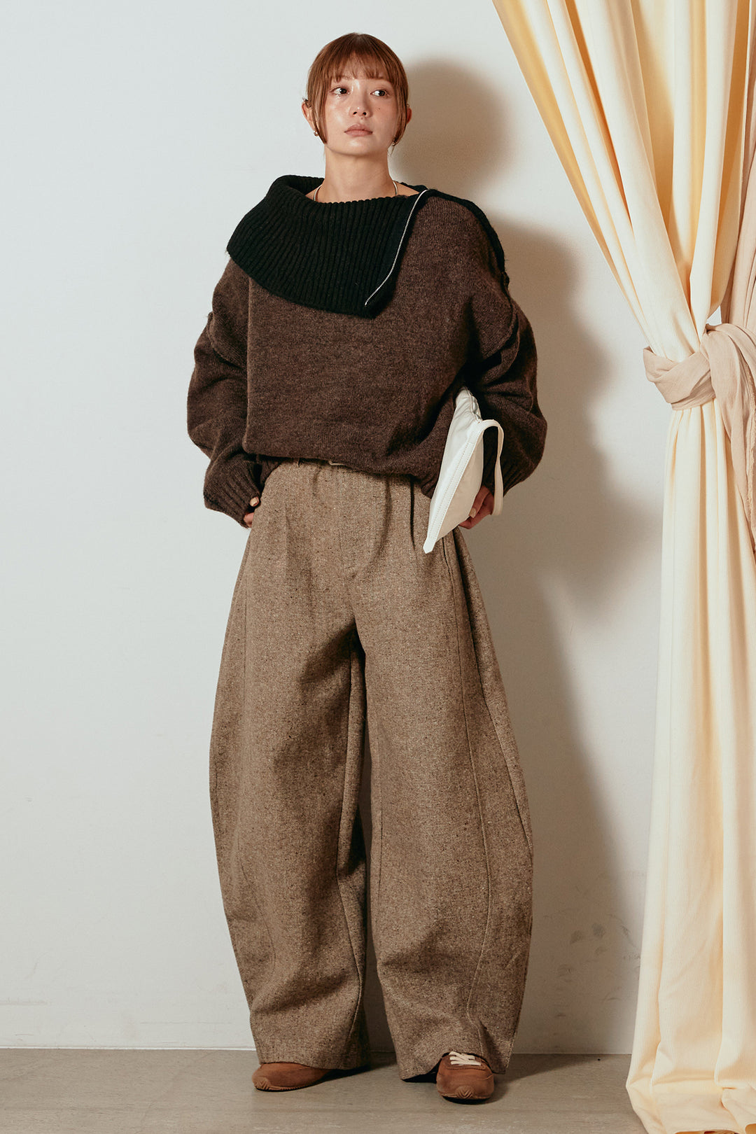 [SET]ハイネックジップデザインニットトップス+ベルト付きネップツイードカーブパンツ(2set)