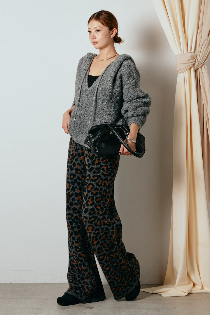 [SET]ブークレキーネックプルオーバー+リラックスレオパード柄ニットパンツ(2set)