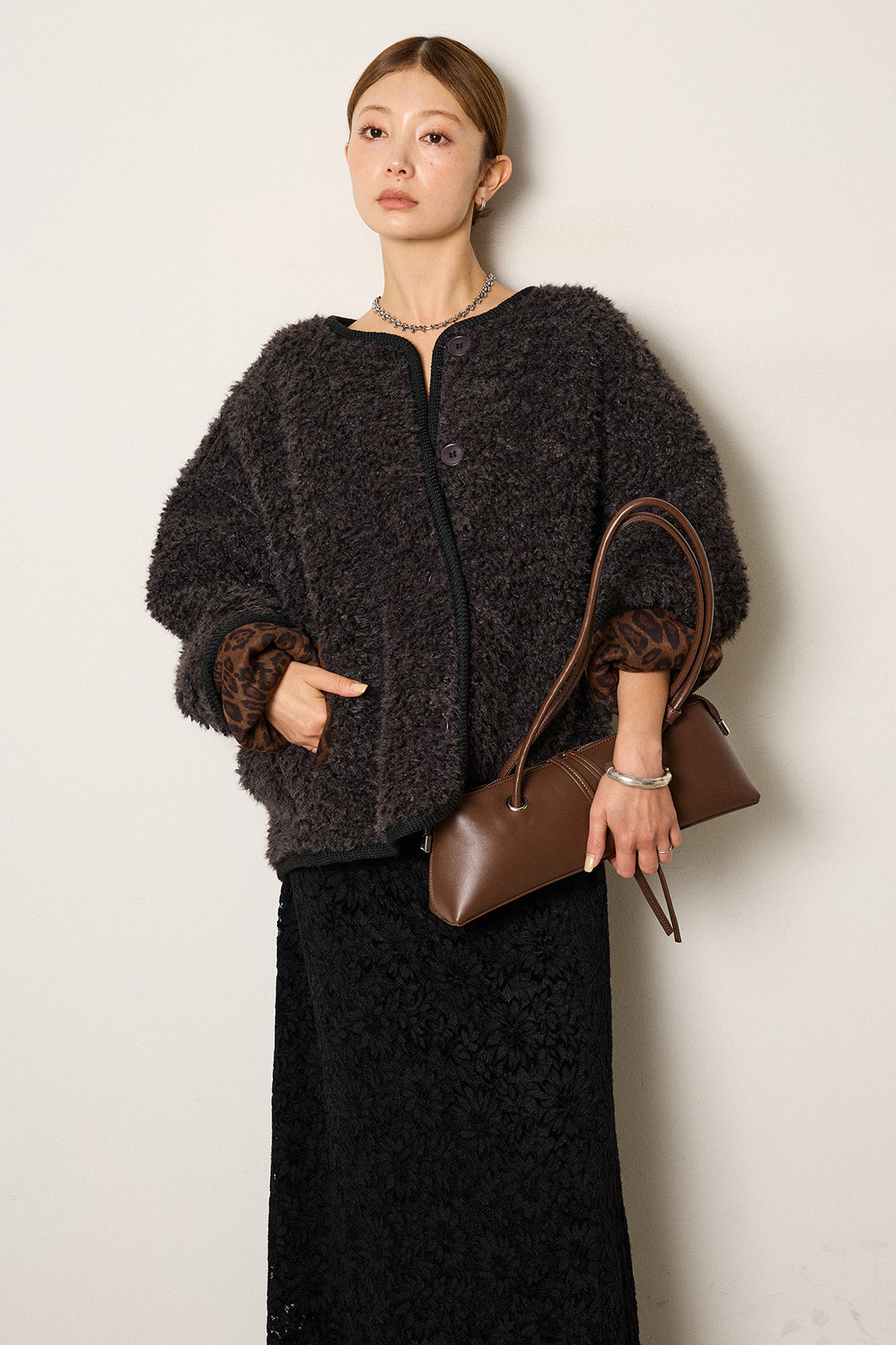 [SET]ノーカラー裏地レオパードボアアウター+花柄刺繍ベロアフレアスカート(2set)