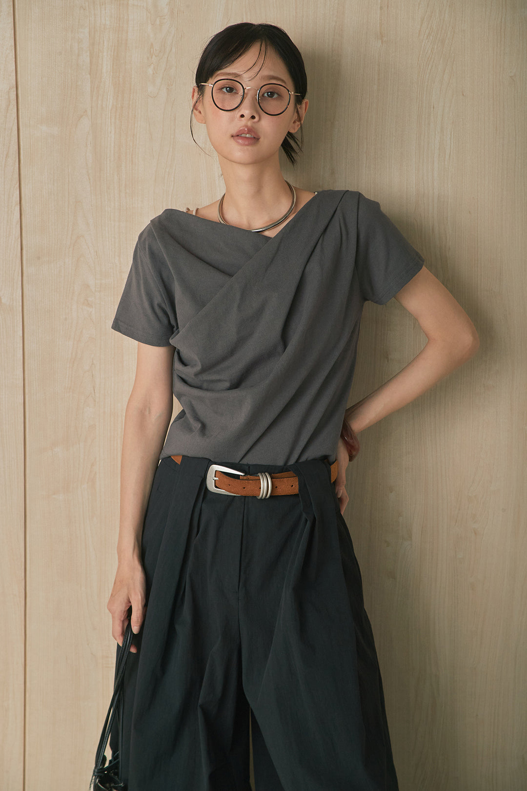[SET]綿天竺半袖オフショルTシャツ+ニーサイドタックボリュームカーブパンツ(2set)
