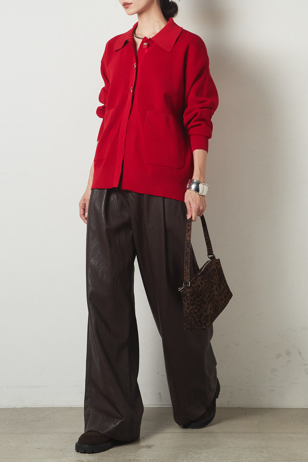 [SET]メタル釦衿付きニットカーディガン+ベルト付きレザーライクタックパンツ(2set)