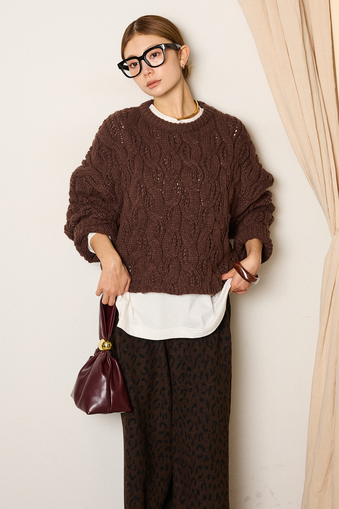 [SET]ケーブルリラックスショートニット+箔プリントBIGシルエットロングスリーブTシャツ+レオパードジャガードニットパンツ(3set)