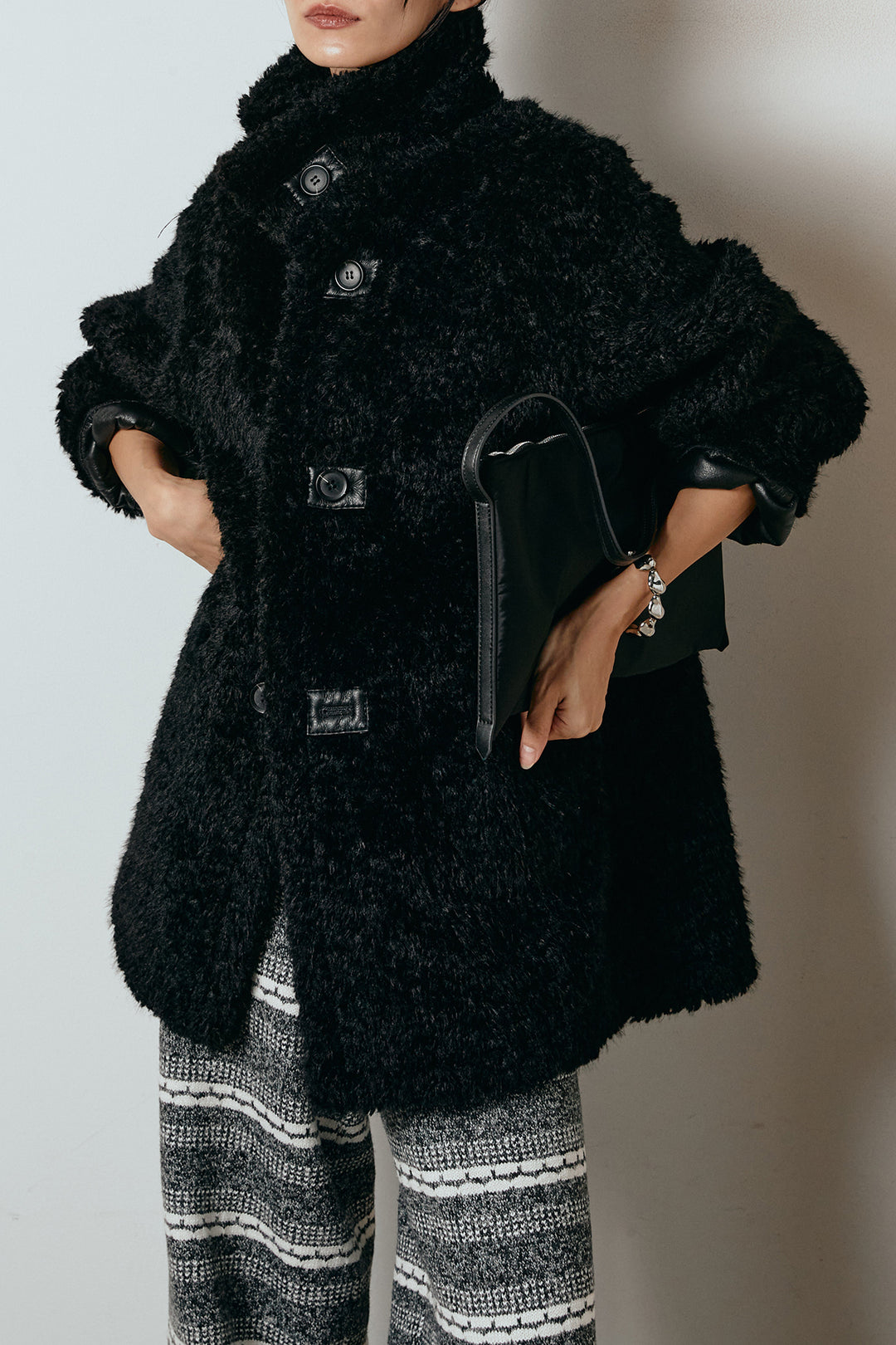 [SET]リバーシブルボアアウター+マルチライン柄リラックスニットパンツ(2set)