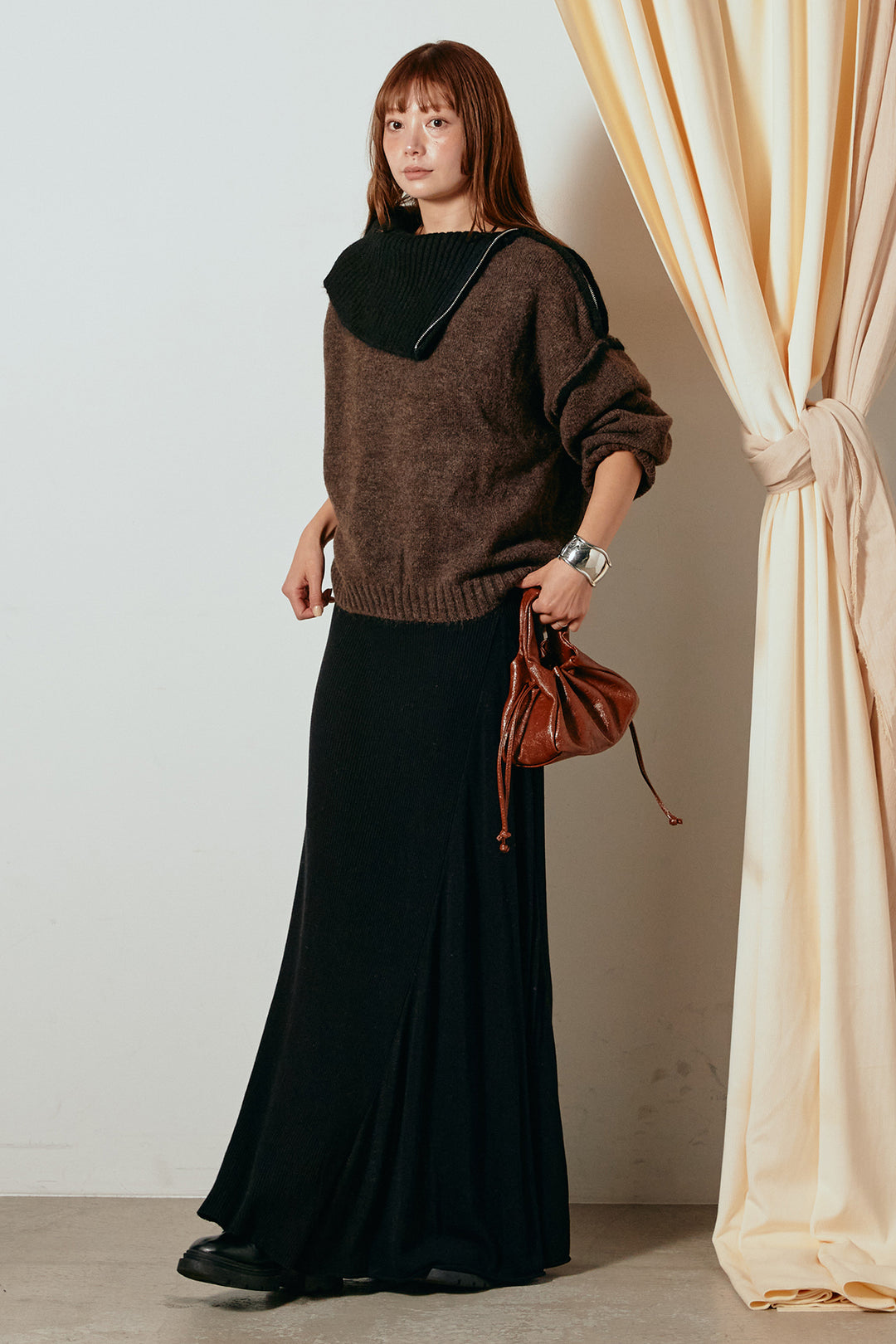 [SET]ハイネックジップデザインニットトップス+サイド切り替えリブニットロングスカート(2set)