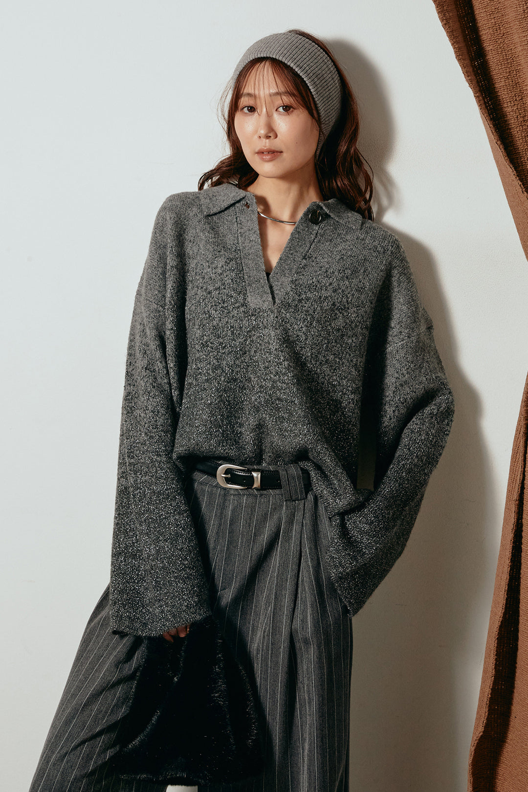 [SET]グラデーションラメニットキーネックプルオーバー+ストライプヘリンボーンパンツ(2set)