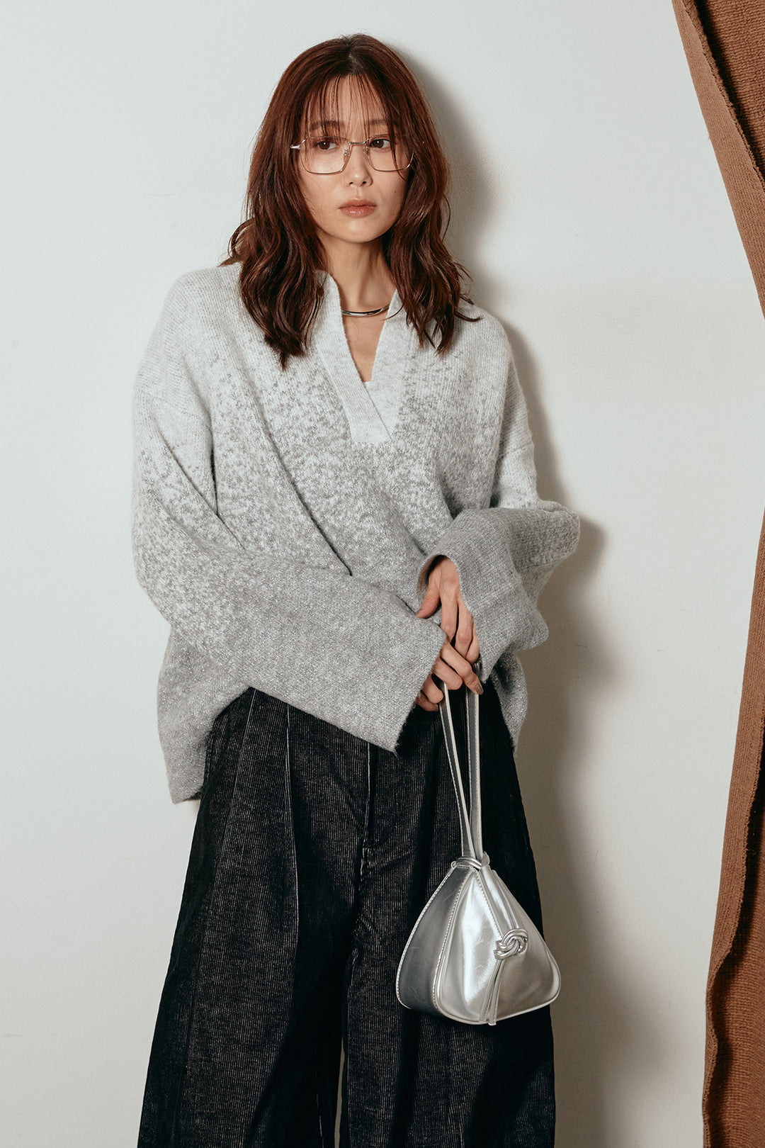 [SET]グラデーションラメニットキーネックプルオーバー+フロントタック入りコーデュロイパンツ(2set)