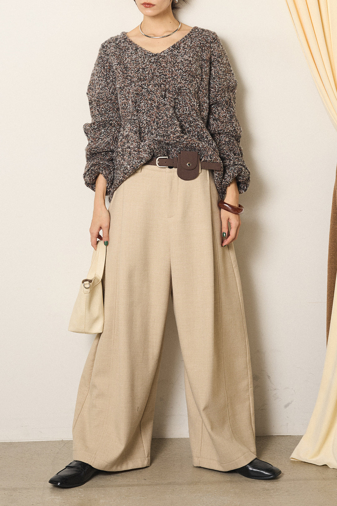 [SET]Vネックミックス編みニットトップス+ポーチベルト付きカーブパンツ(2set)