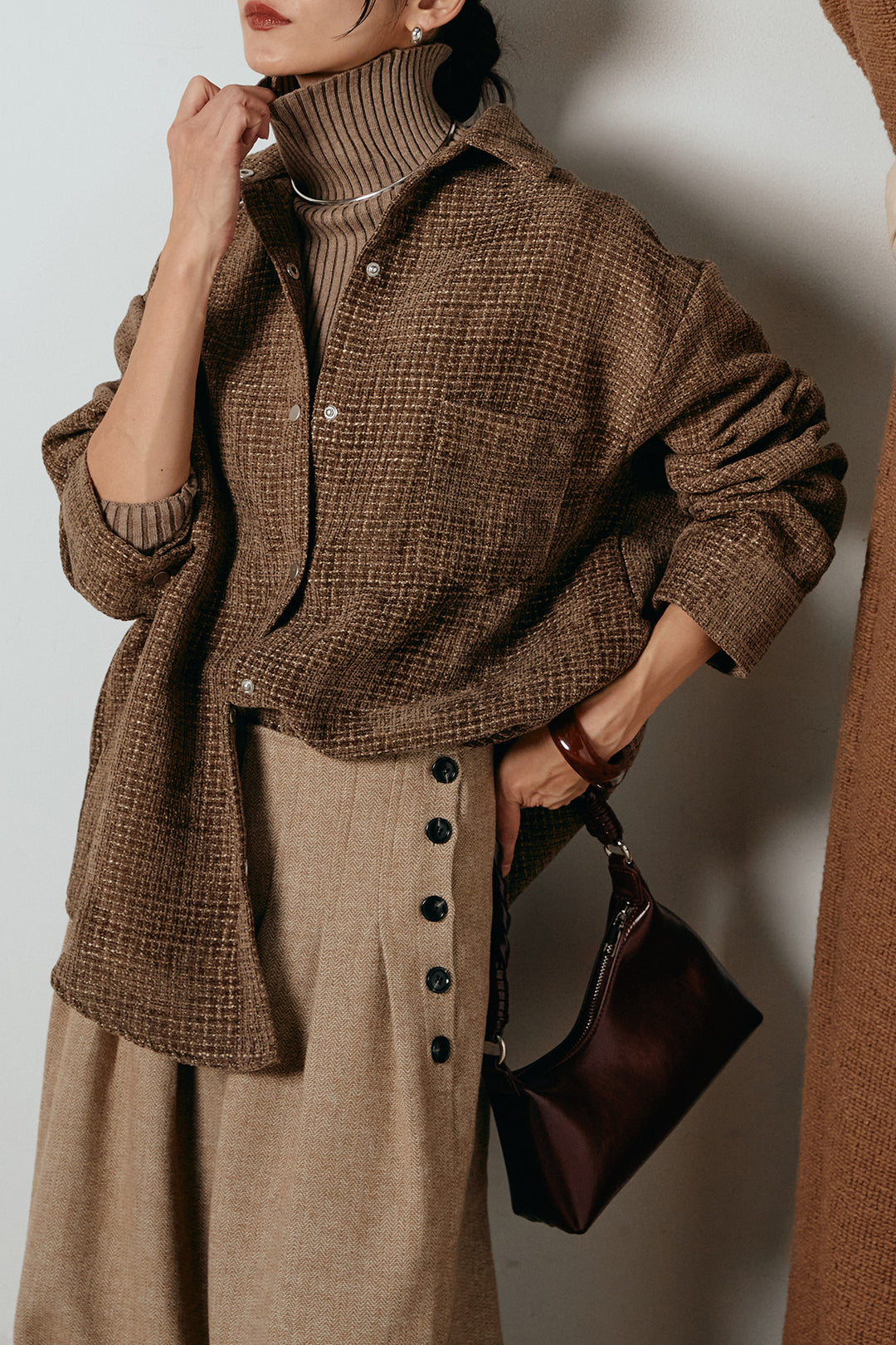 [SET]ルーズクラッシュツイルシャツ+サイドボタンツイードタックパンツ(2set)