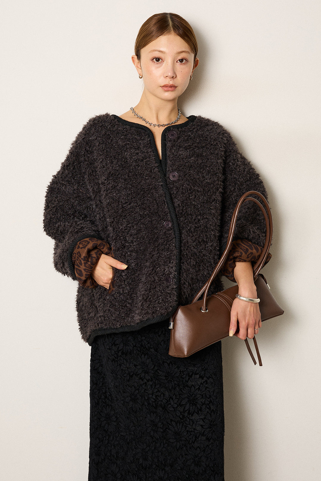 [SET]ノーカラー裏地レオパードボアアウター+花柄刺繍ベロアフレアスカート(2set)