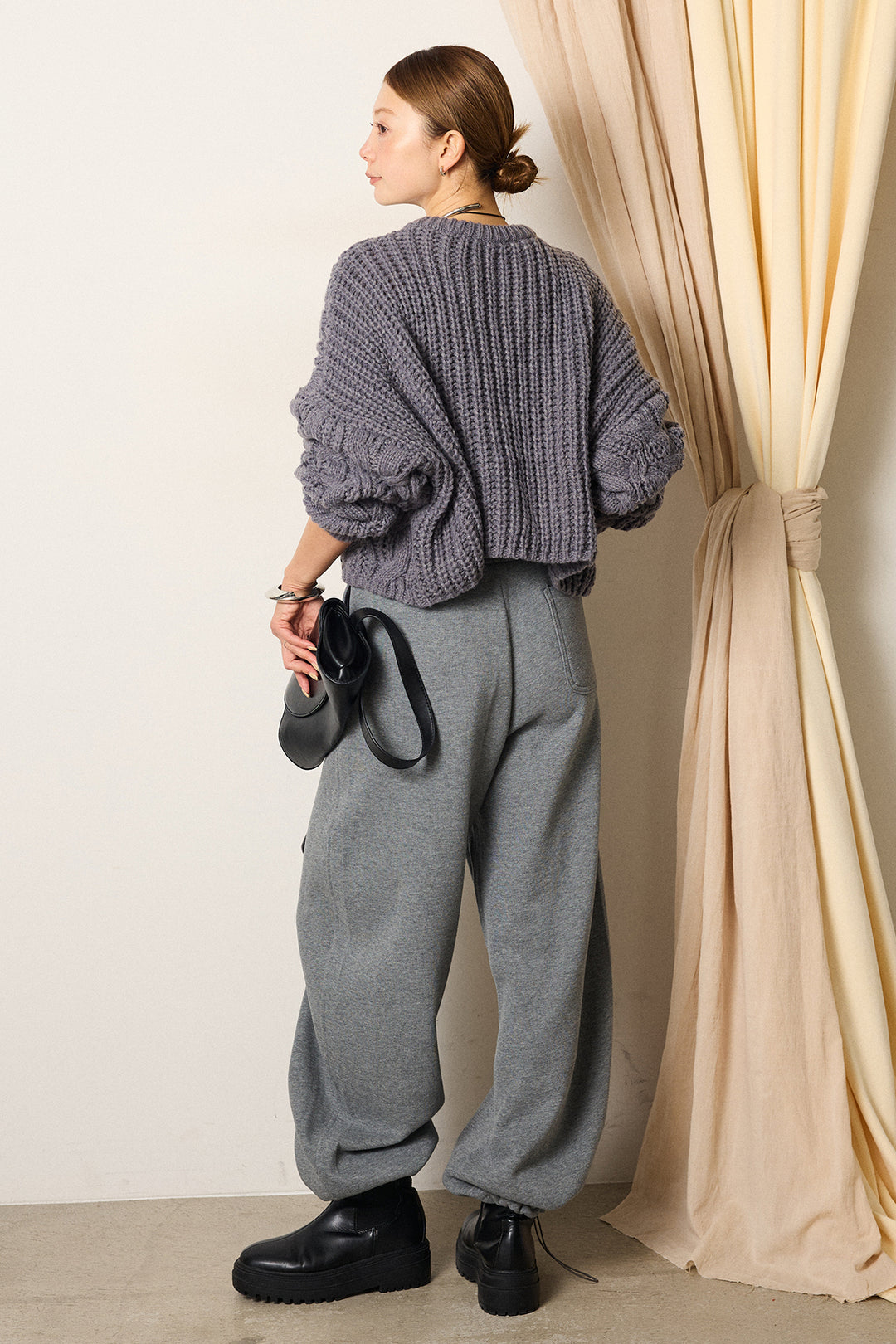 [SET]ケーブルリラックスショートニット+スウェットワイドカーブパンツ(2set)