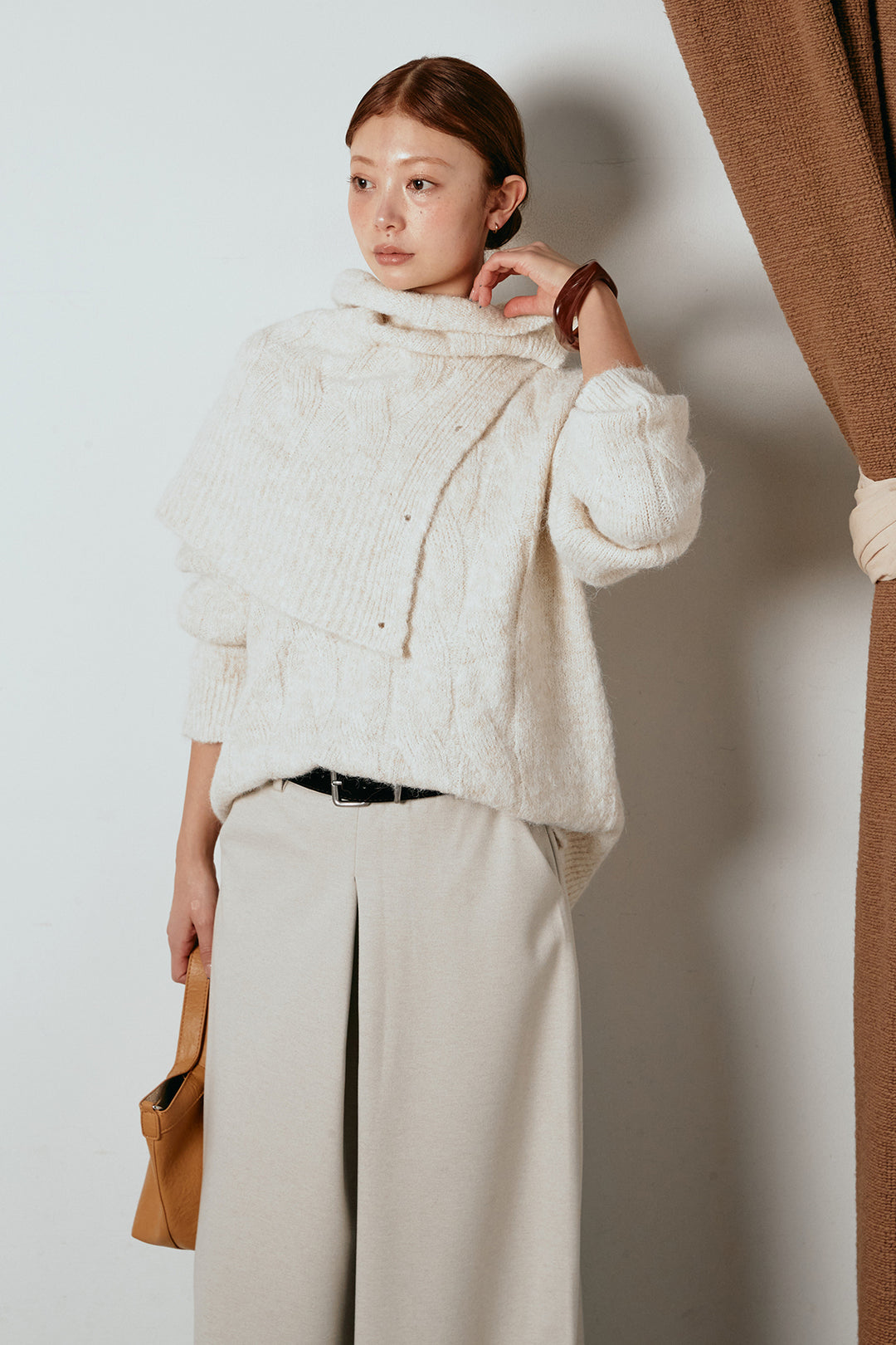 [SET]ケープデザインケーブルニットトップス+ベルト付きフロントタックデザインパンツ(2set)