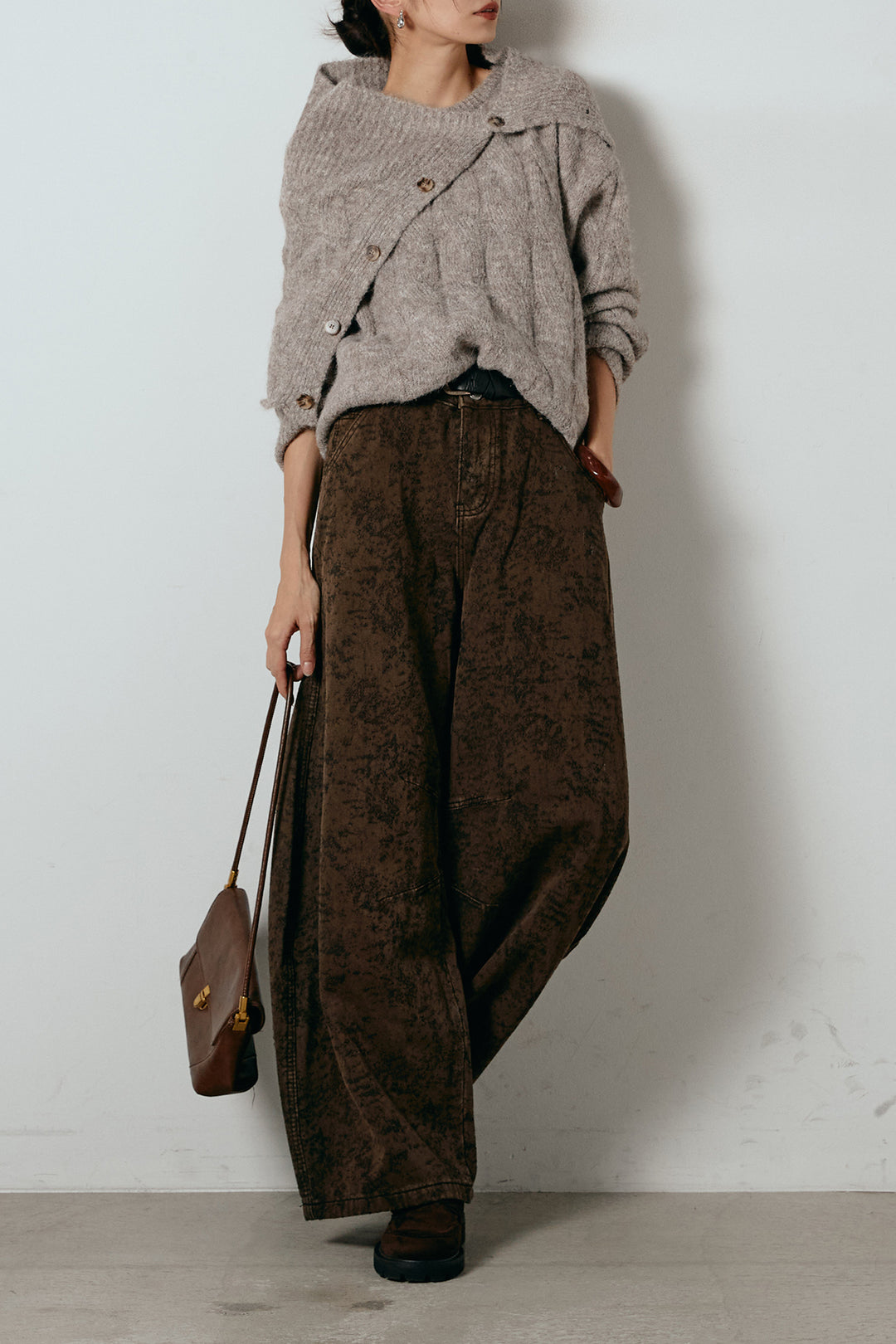 [SET]ケープデザインケーブルニットトップス+ベルト付きニュアンス柄カーブワイドパンツ(2set)