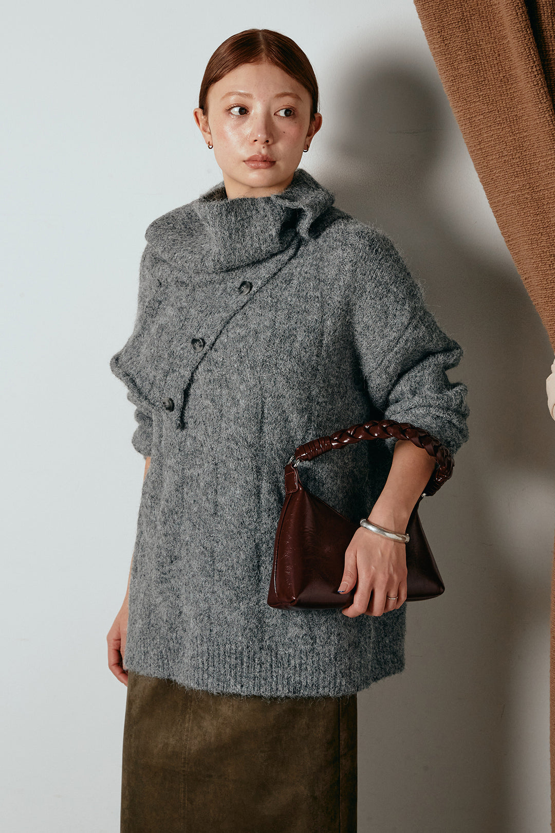 [SET]ケープデザインケーブルニットトップス+スウェードライク裾フリンジスカート(2set)