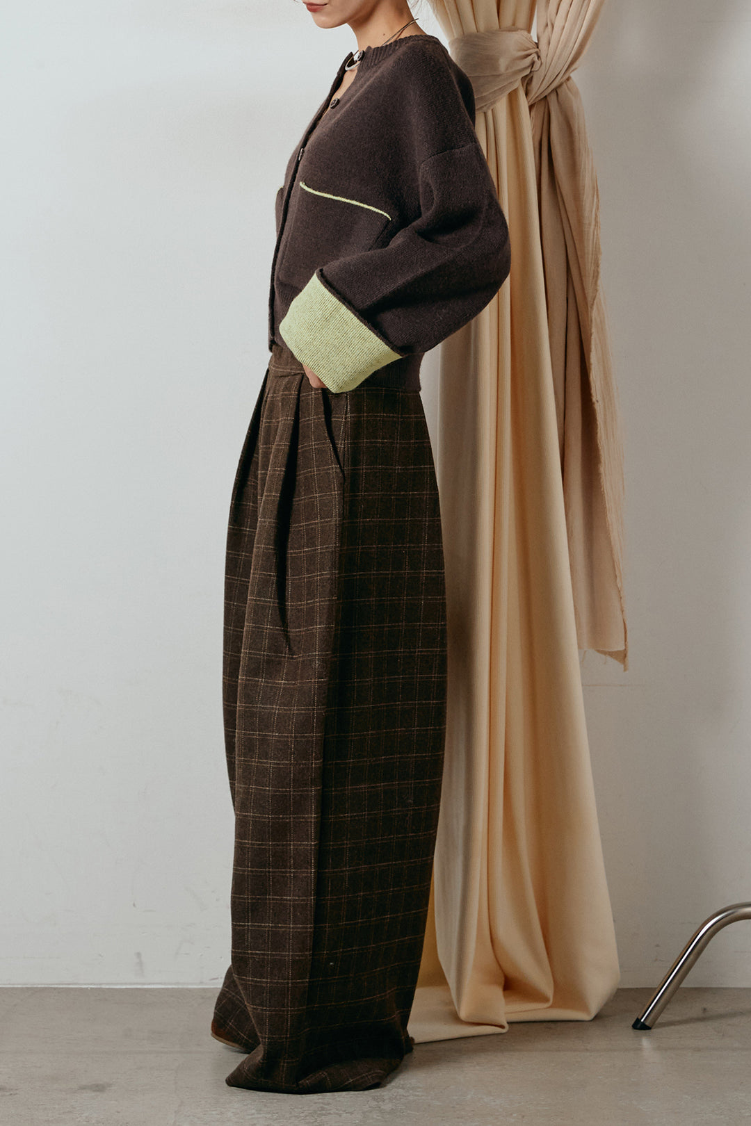 [SET]アルパカタッチダブルフェイスカーディガン+ウールライクチェックタックパンツ(2set)