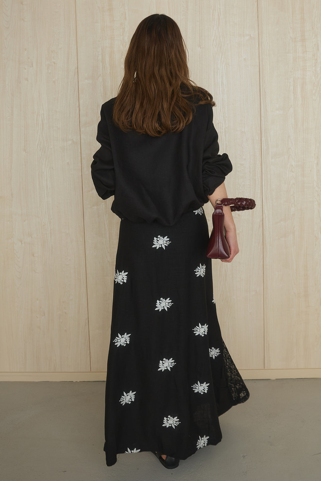 [SET]麻混襟付きトップス+レースコンビフラワー刺繍柄スカート(2set)