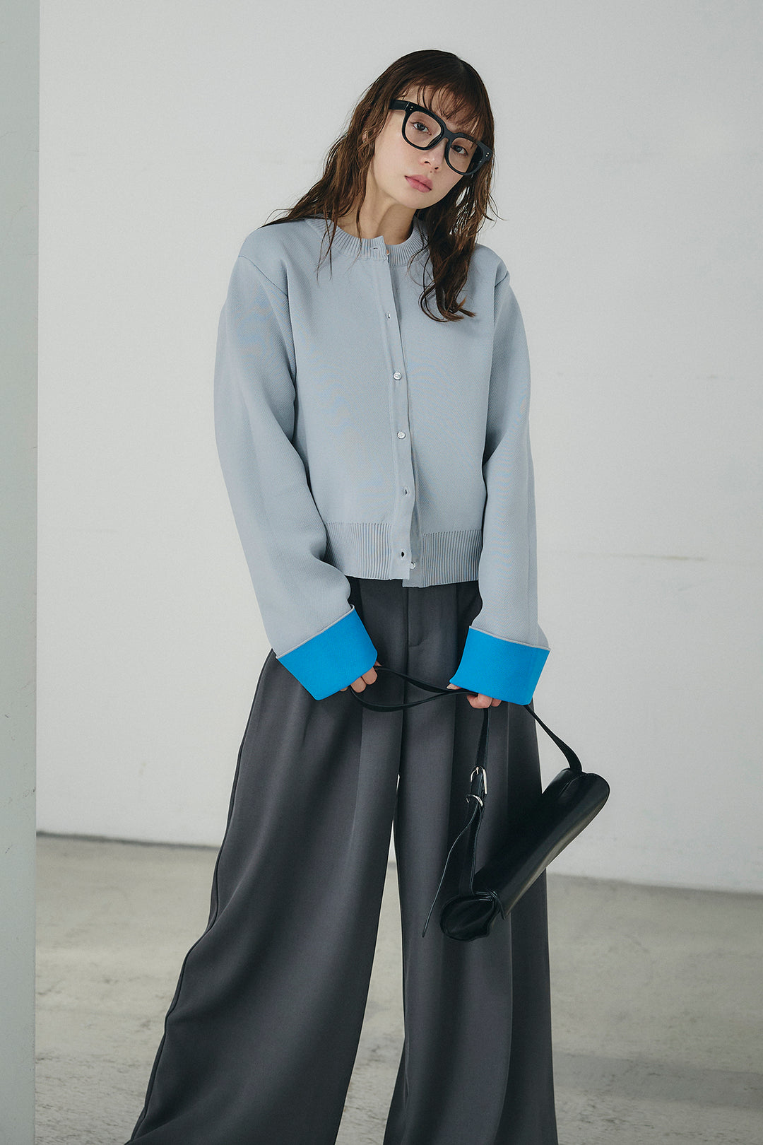 [SET]リバーシブル配色ニットカーディガン+ベルト付きツータックワイドパンツ(2set)