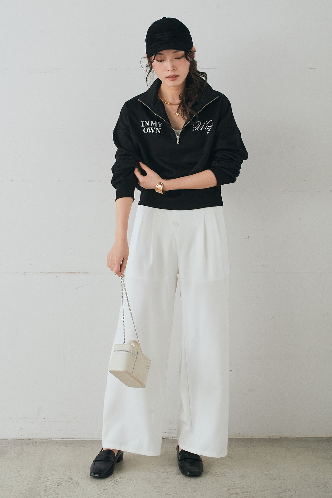 [SET]裏毛ロゴ刺繍ハーフZIPスウェット+斜めボタンタック入りスラックス(2set)