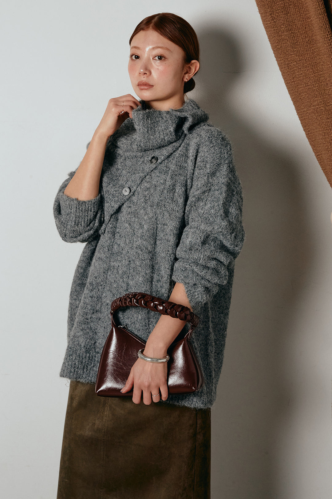 [SET]ケープデザインケーブルニットトップス+スウェードライク裾フリンジスカート(2set)