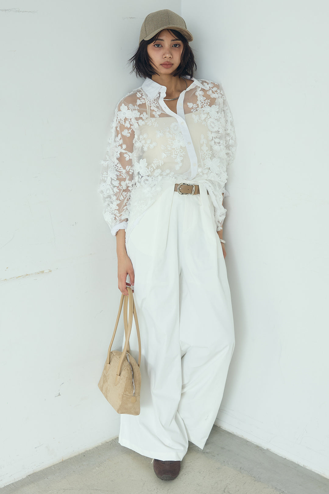 [SET]立体フラワー刺繍レースシャツ+ベルトループデザインハイウエストタックパンツ(2set)