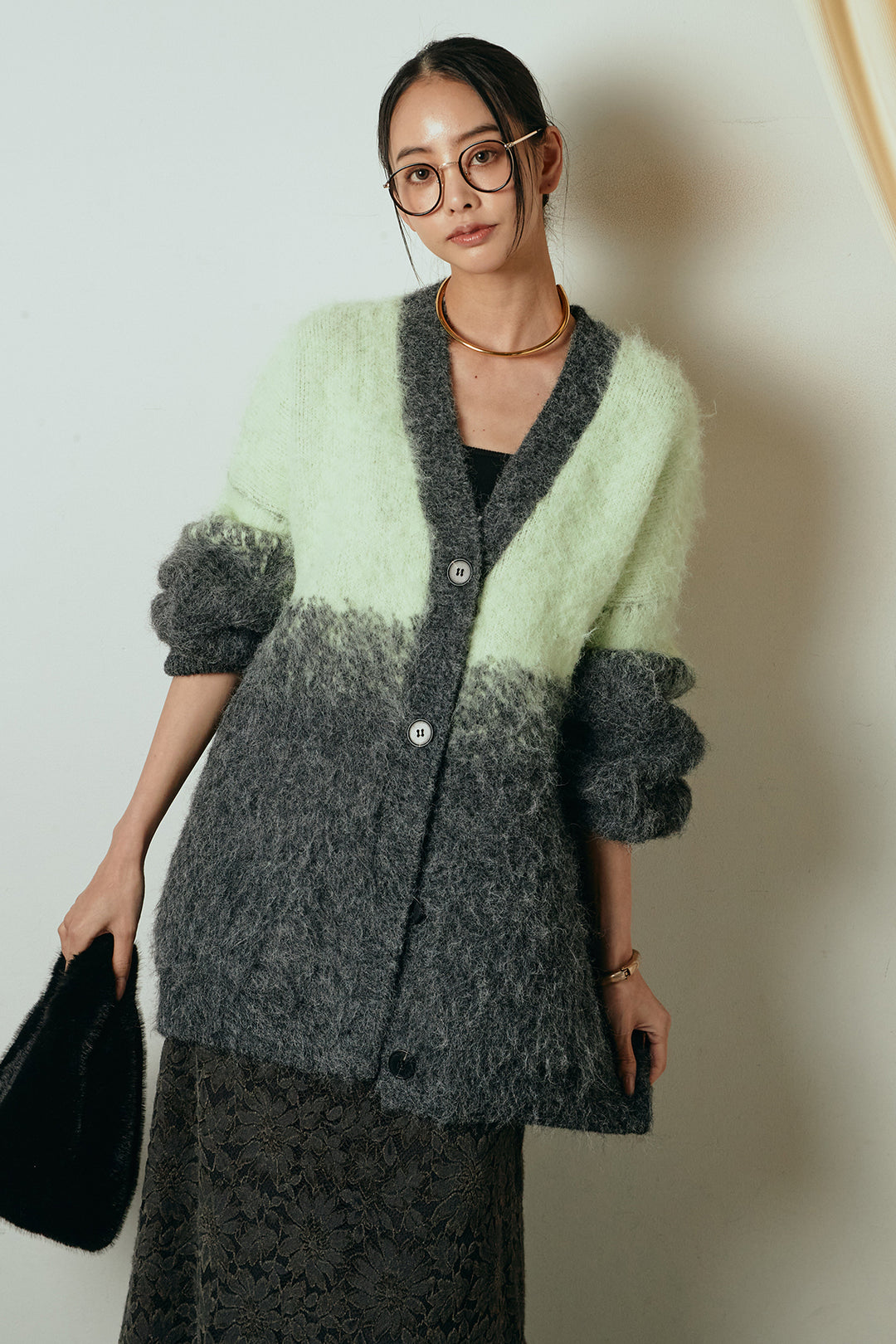 [SET]起毛グラデーションニットカーディガン+花柄刺繍ベロアフレアスカート(2set)