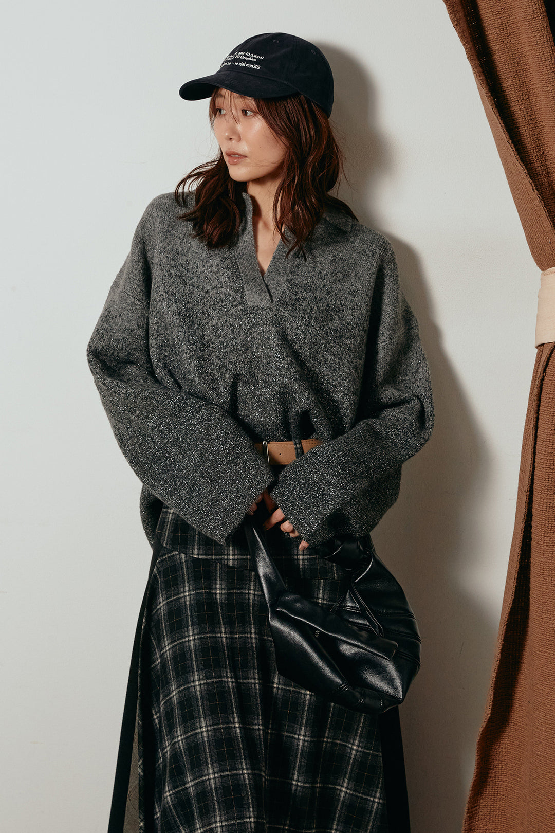 [SET]グラデーションラメニットキーネックプルオーバー+フェイクレザーベルト付き切り替えタータンチェックスカート(2set)