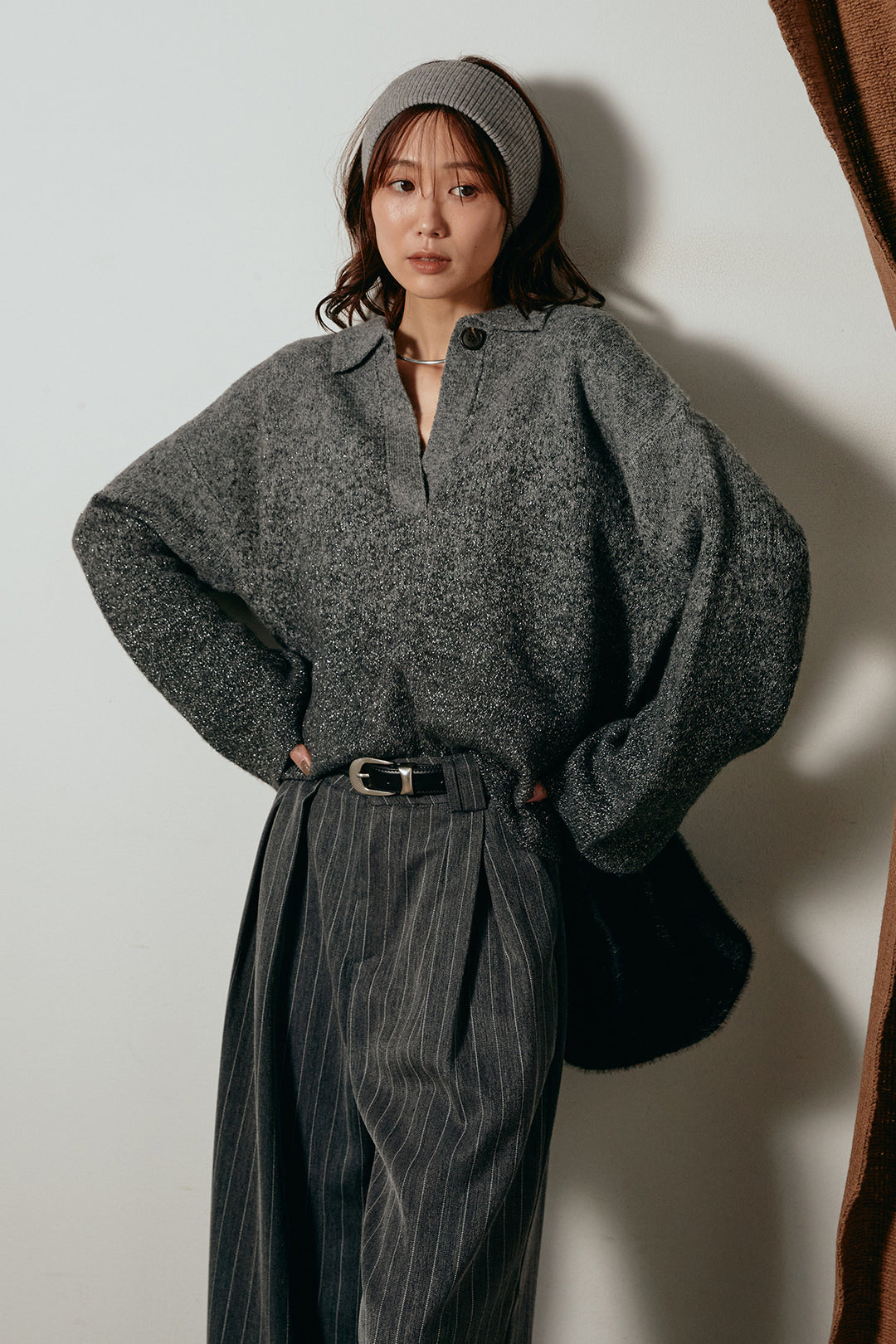 [SET]グラデーションラメニットキーネックプルオーバー+ストライプヘリンボーンパンツ(2set)