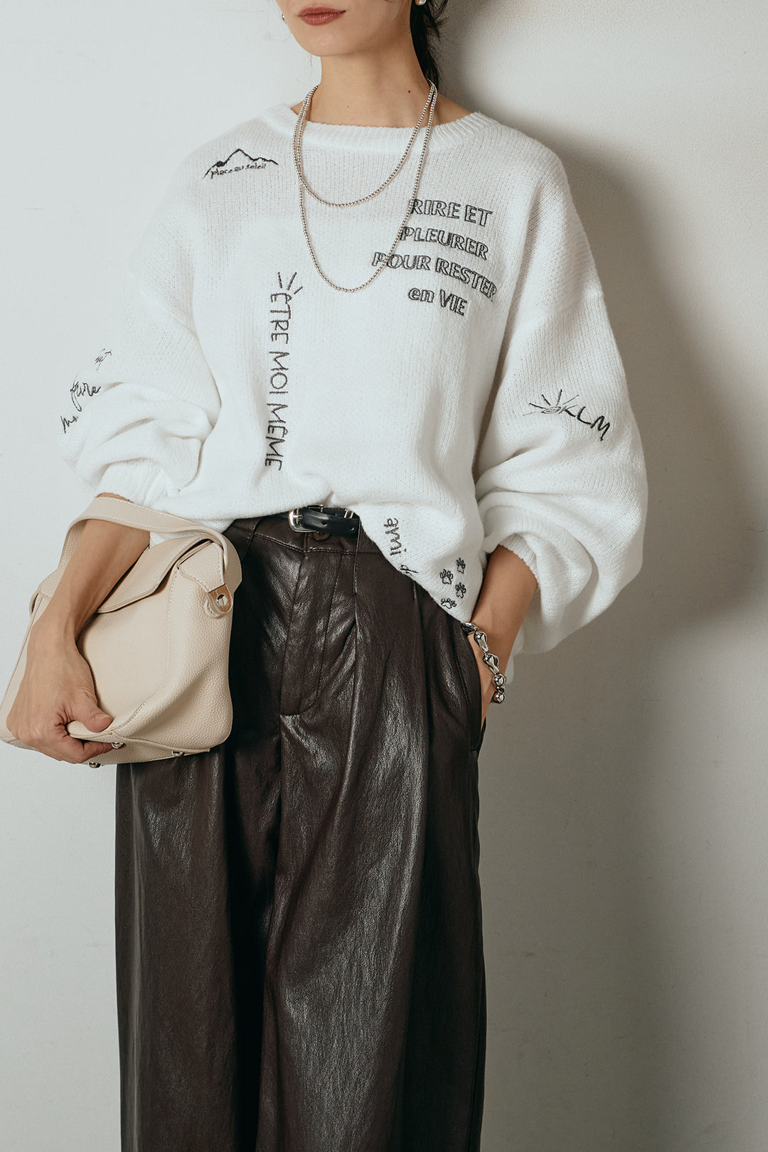 [SET]刺繍ロゴランダムデザインニットトップス+ベルト付きレザーライクタックパンツ(2set)