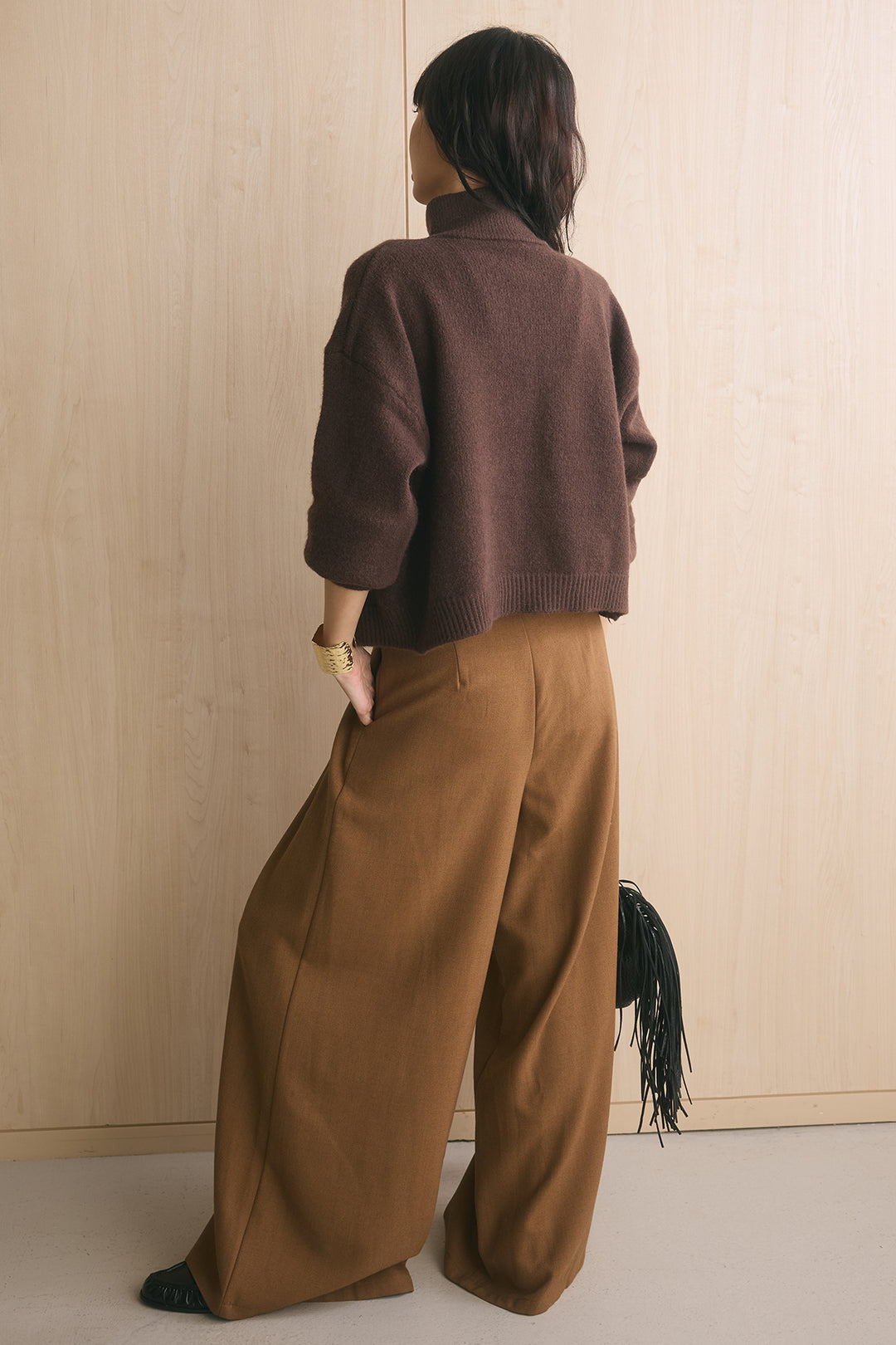 [SET]ナポレオンボタンハイネックニットブルゾン+ゴールドバックルベルト付きタックワイドパンツ(2set)