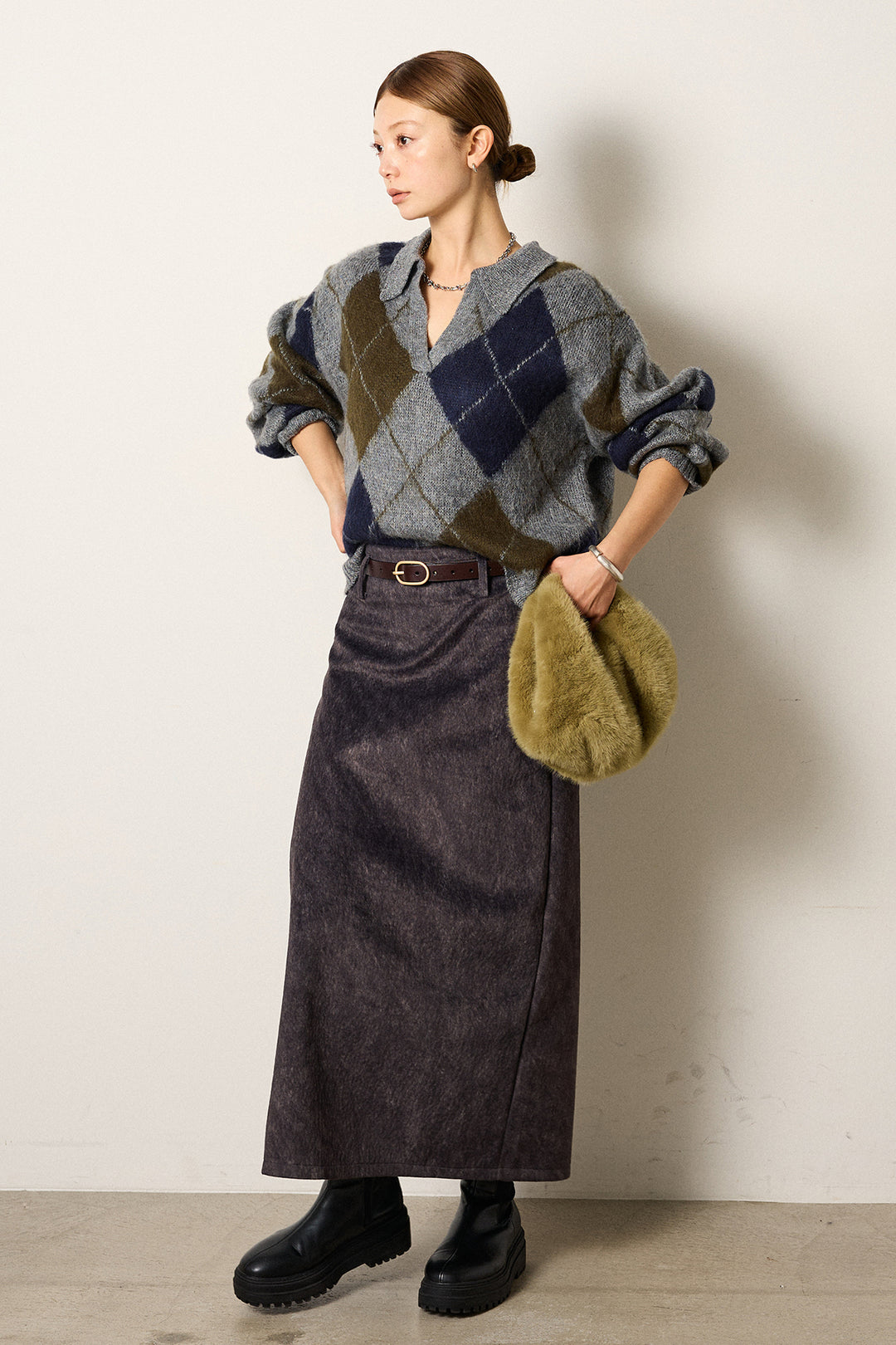 [SET]アクリルモヘアアーガイルキーネックプルオーバー+ロープベルト付きスウェード調スカート(2set)