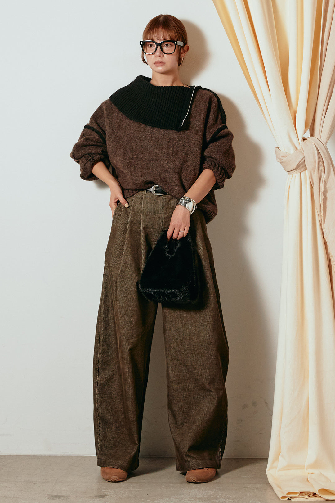 [SET]ハイネックジップデザインニットトップス+フロントタック入りコーデュロイパンツ(2set)