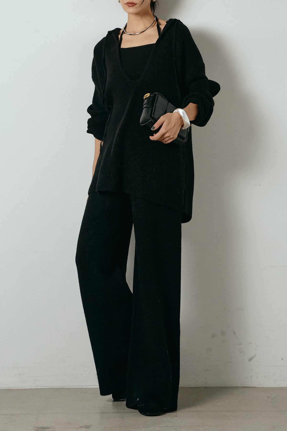 SET]ホルターネックケーブルニットSETUP – ESICA