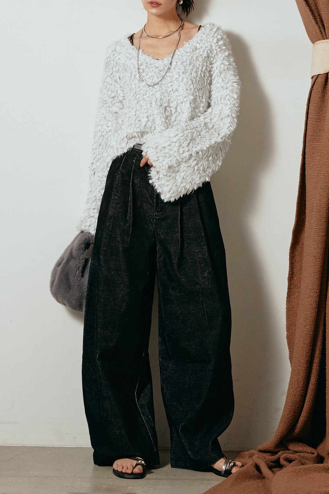 [SET]深Vネックチョウチョヤーンニットトップス+フロントタック入りコーデュロイパンツ(2set)