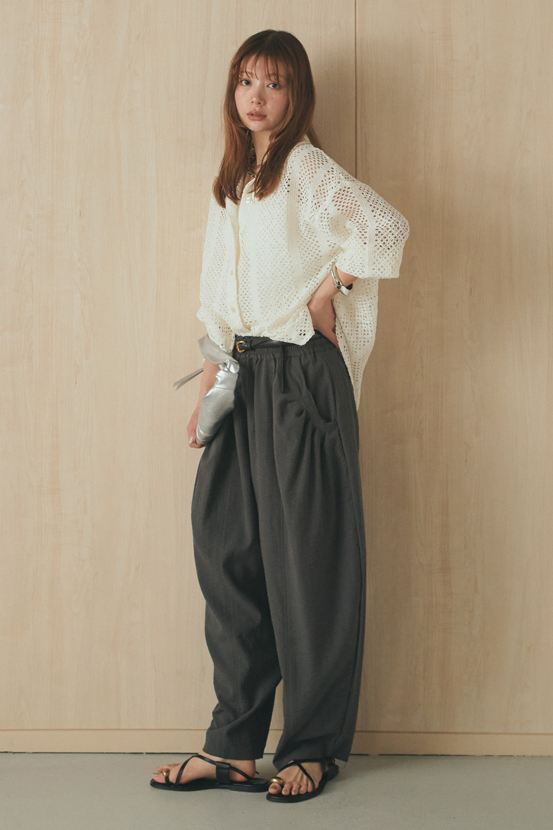[SET]長袖襟付きレースシャツ+ポケットタックフォルムパンツ(2set)