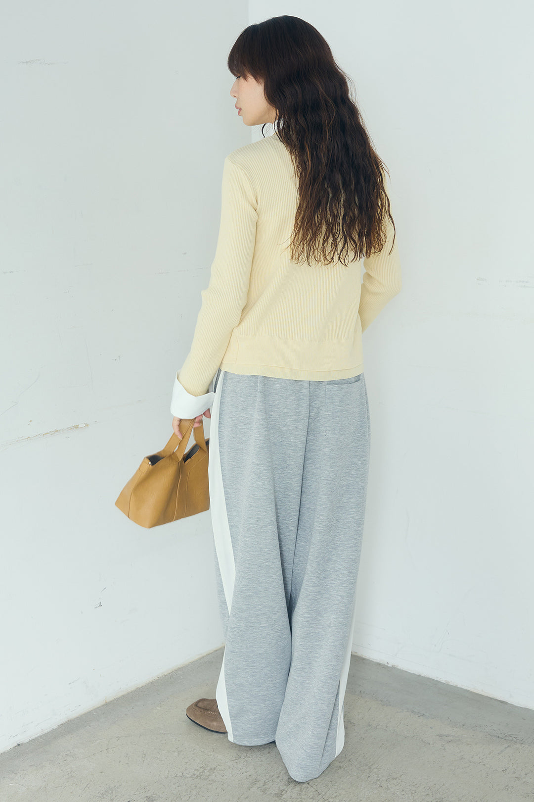 [SET]シャツドッキングボタンニットカーディガン+異素材切り替えスウェットパンツ(2set)