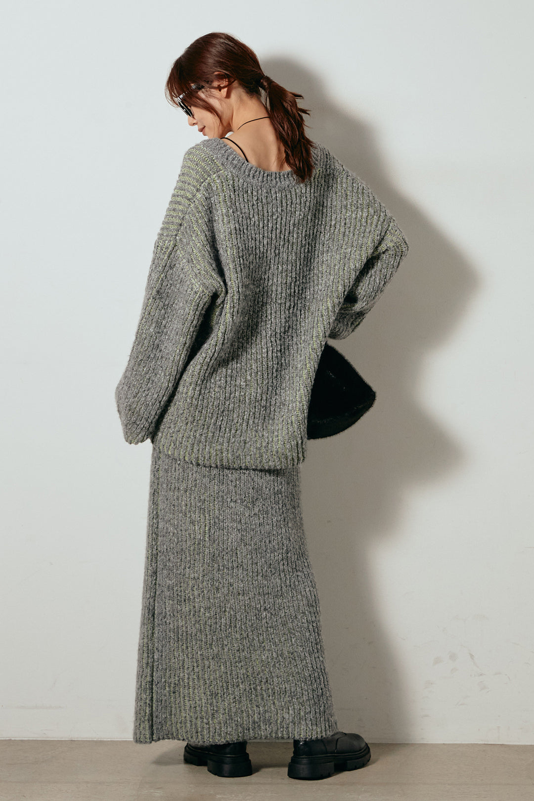 [SET]アルパカタッチ深Vニットトップス+アルパカタッチニットタイトスカート(2set)