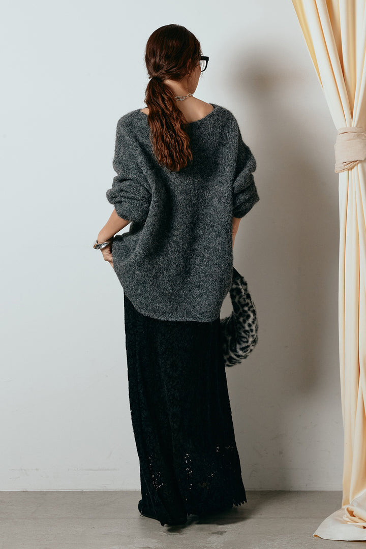 [SET]フロントロゴデザインニットトップス+花柄刺繍ベロアフレアスカート(2set)