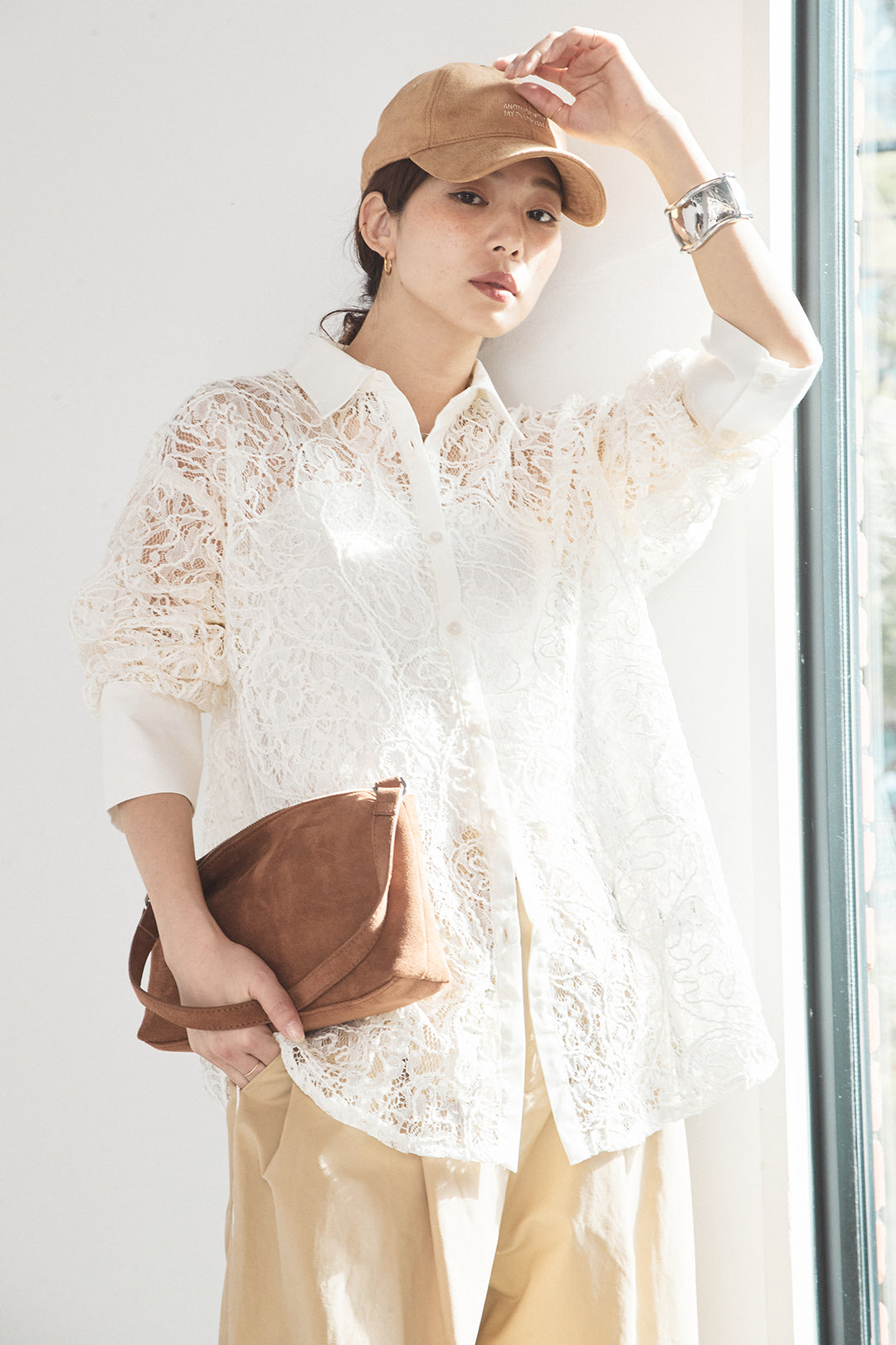 [SET]刺繍レースオーバーサイズシャツ+合繊ツイルパイピングタックカーブパンツ(2set)