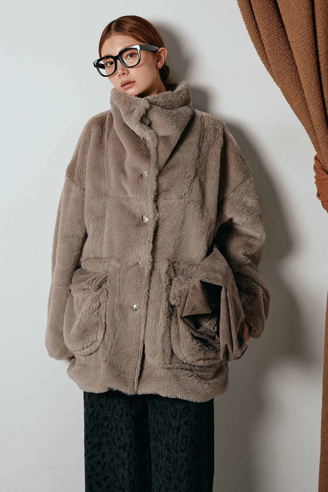 スタンドネックファーコート