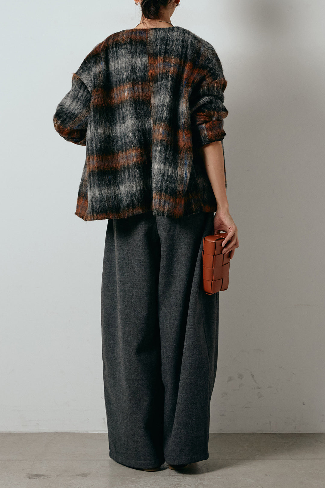 [SET]ノーカラーシャギーチェックアウター+ポーチベルト付きカーブパンツ(2set)