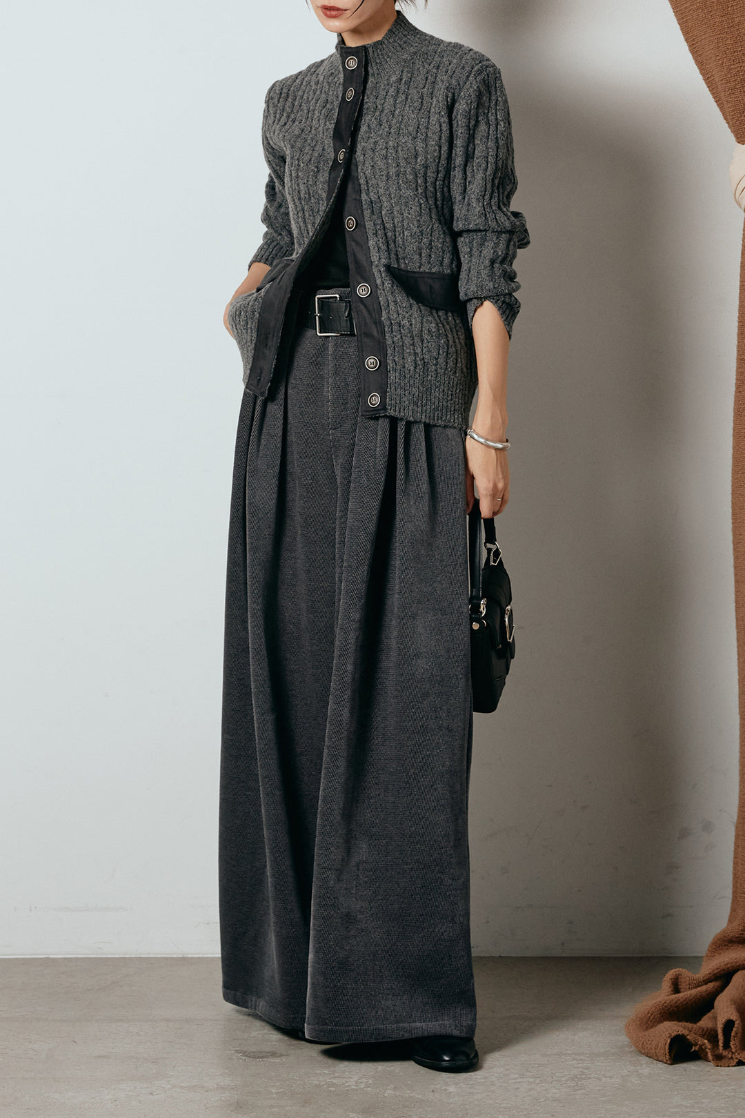 [SET]ボトルネックケーブルニットカーディガン+ベルトループコーデュロイワイドパンツ(2set)