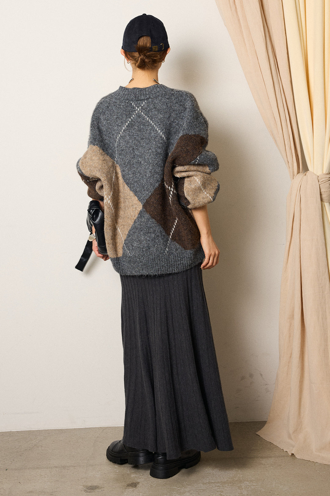 [SET]ルーズアーガイルVネックニット+編み地切り替えフレアニットスカート(2set)