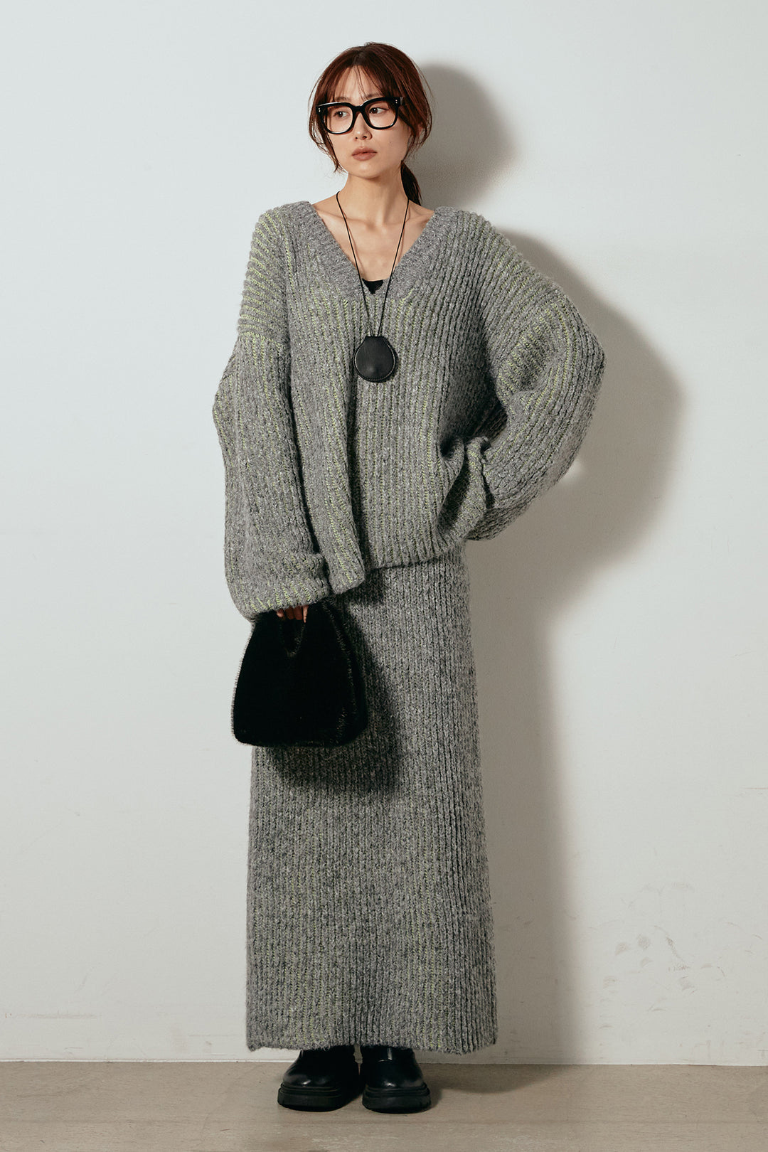 [SET]アルパカタッチ深Vニットトップス+アルパカタッチニットタイトスカート(2set)