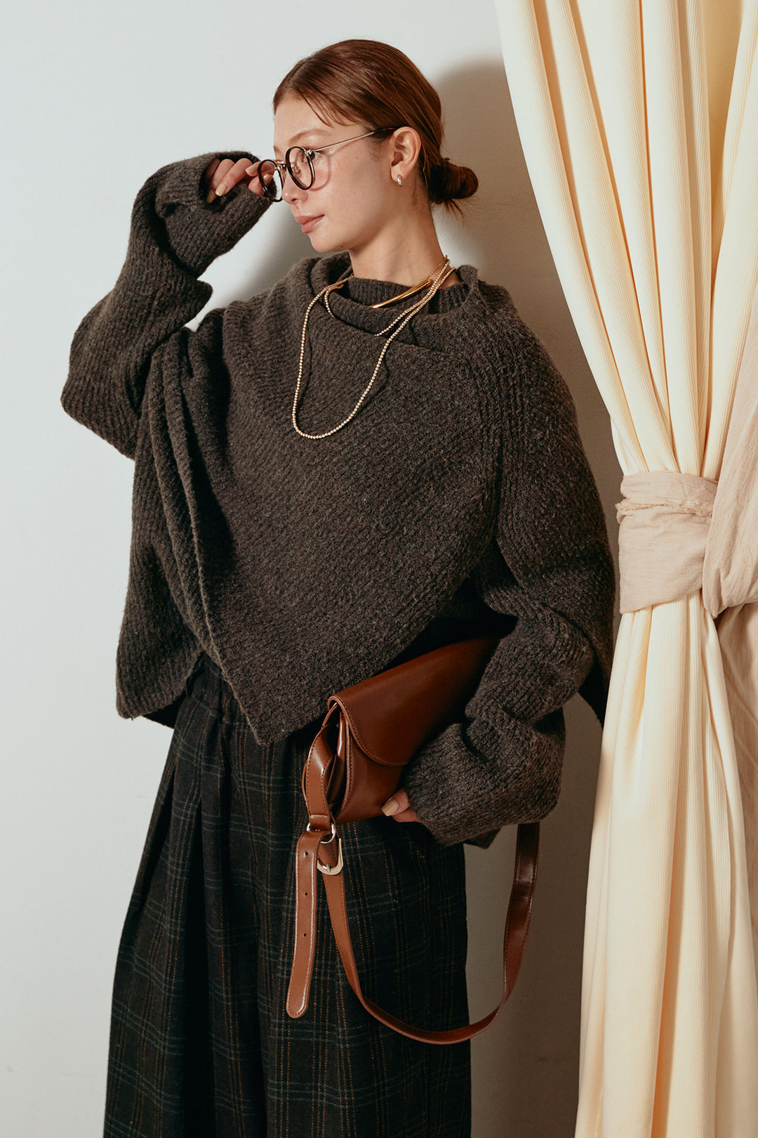 [SET]ケープデザインリブニットトップス+タータンチェック柄タックパンツ(2set)