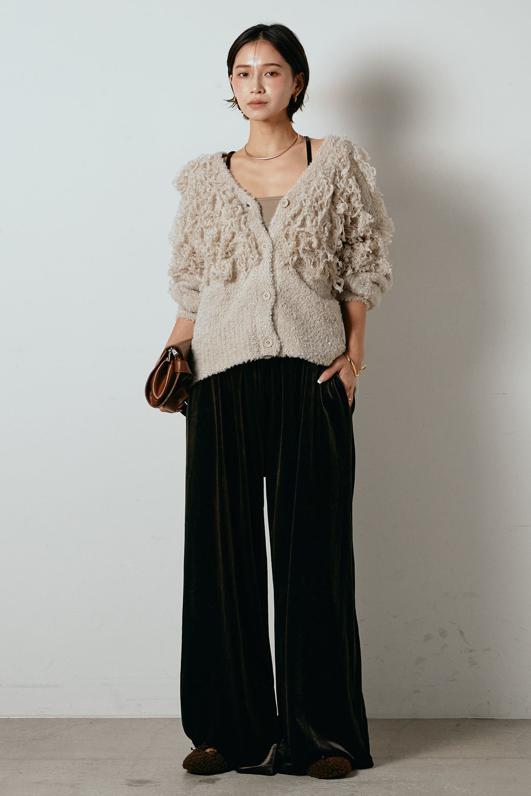 [SET]ループ編みVネックニットカーディガン+ベロアサスペンダー付きパンツ(2set)