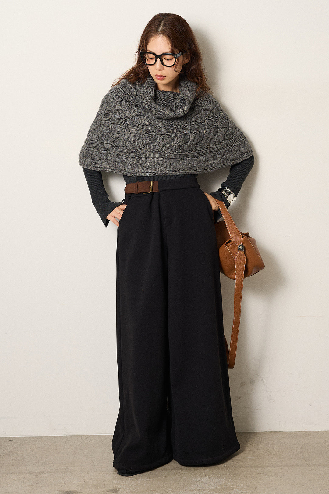 [SET]ケーブル編みケープレイヤードニット+サイドベルトパンツ(2set)