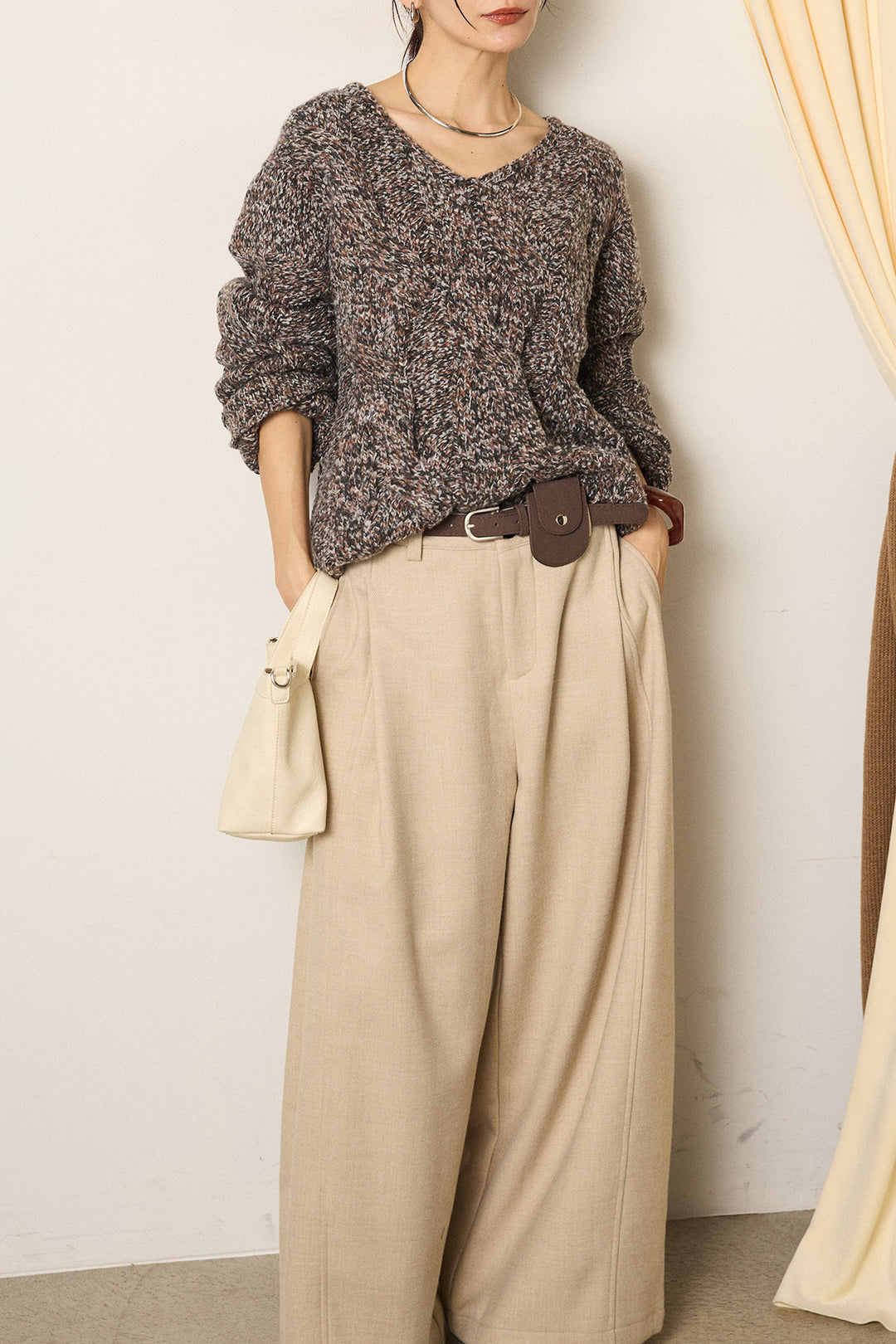 [SET]Vネックミックス編みニットトップス+ポーチベルト付きカーブパンツ(2set)