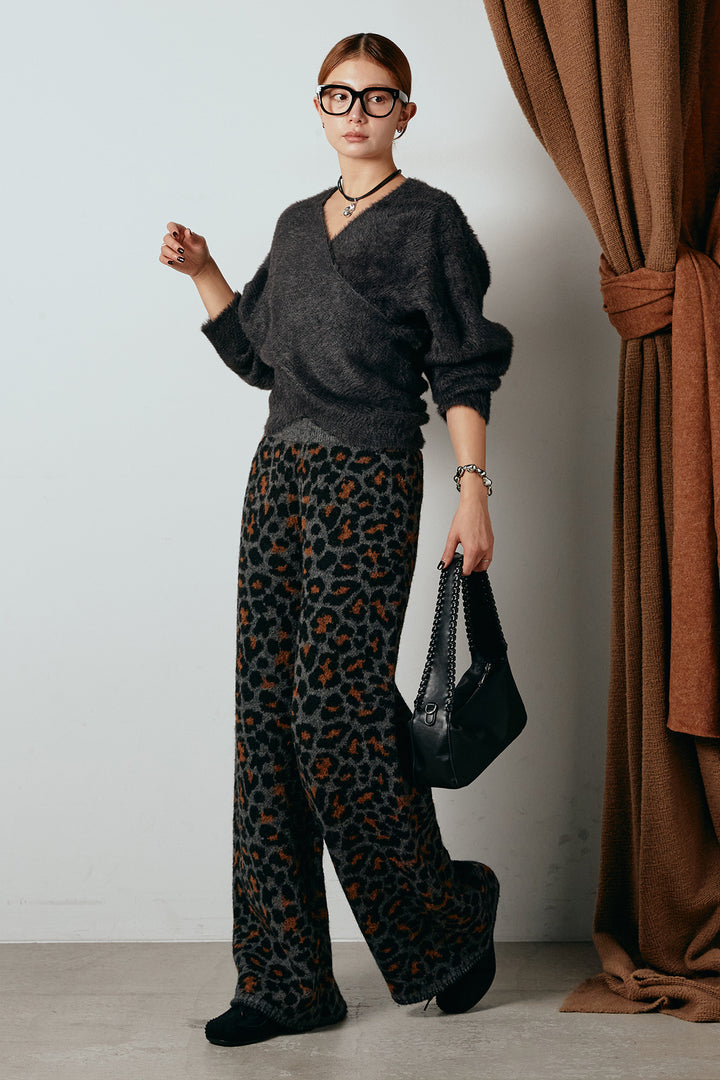 [SET]シャギーカシュクールニットトップス+リラックスレオパード柄ニットパンツ(2set)
