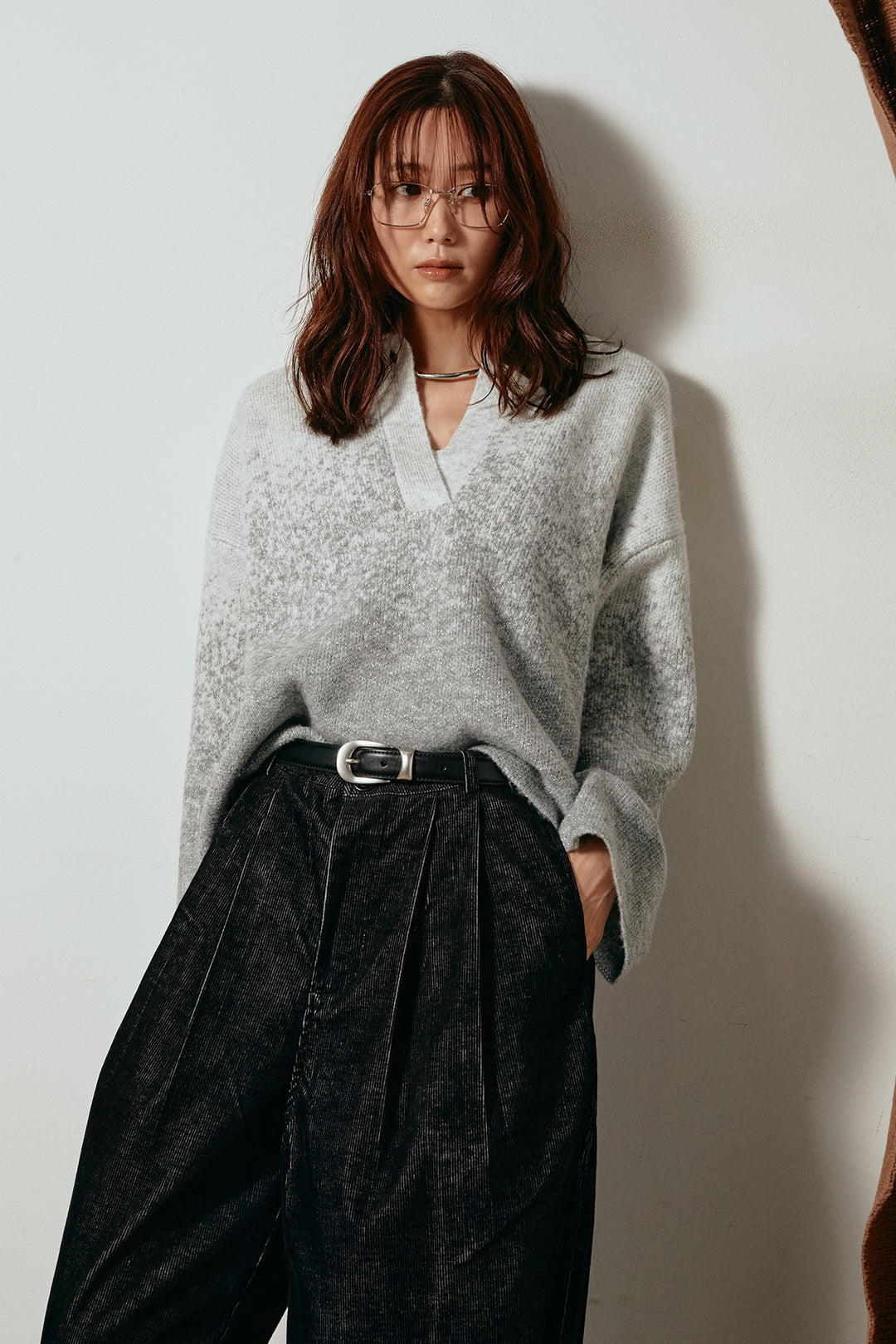 [SET]グラデーションラメニットキーネックプルオーバー+フロントタック入りコーデュロイパンツ(2set)